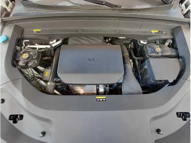Car image 22