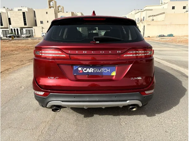 Car image 6