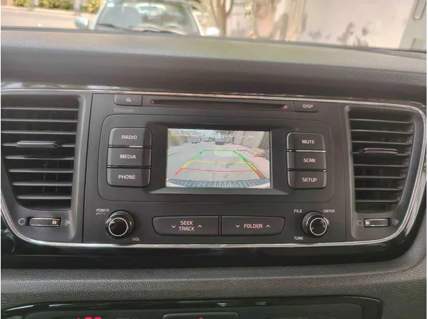 Car image 26