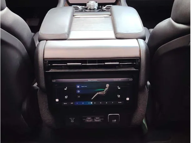 Car image 31