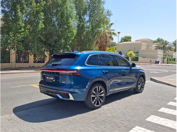 Car image 5