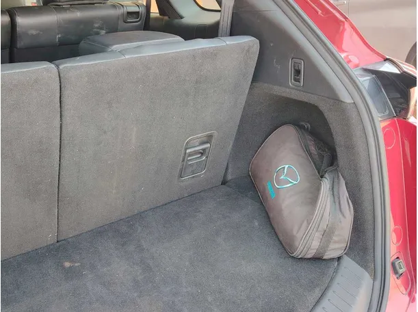 Car image 28