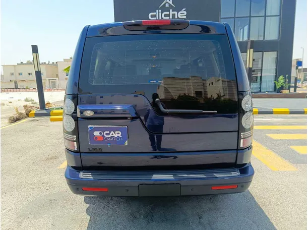 Car image 6