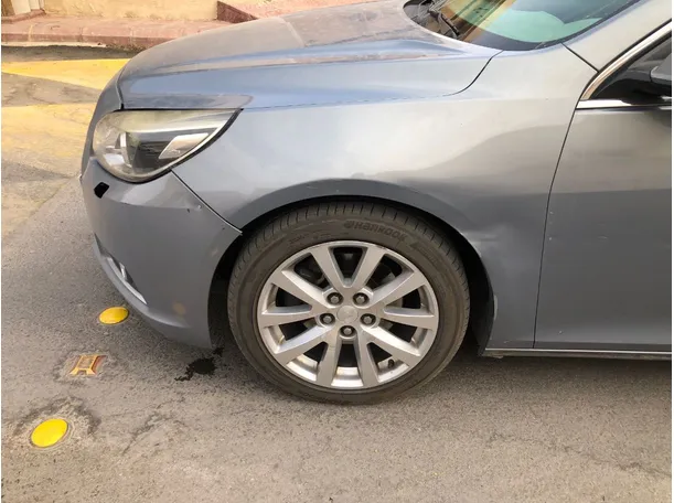 Car image 9