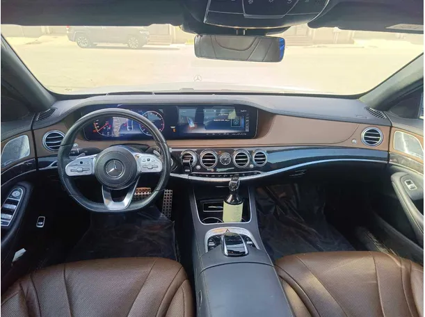 Car image 23