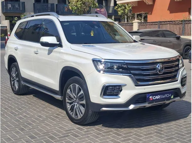 Car image 4