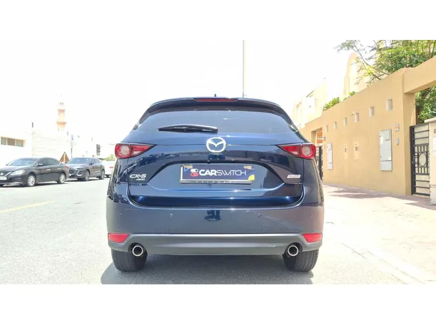 Car image 6