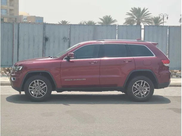 Car image 8