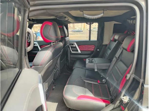 Car image 17