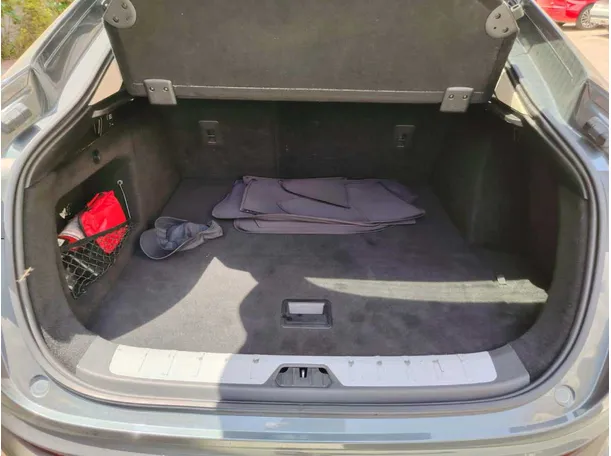 Car image 29