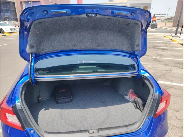 Car image 23