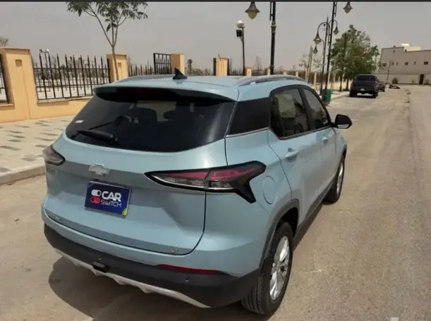 Car image 4