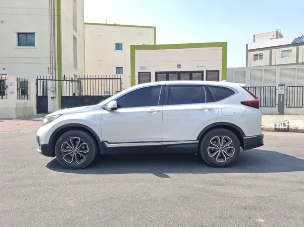 Car image 8