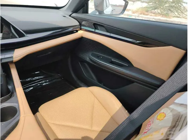 Car image 39