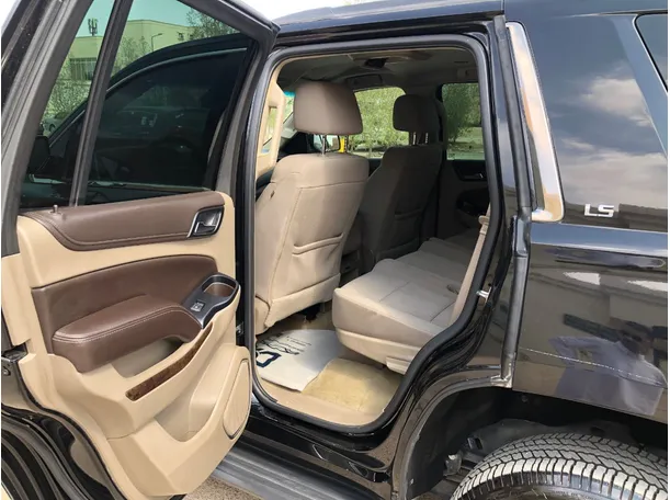 Car image 13