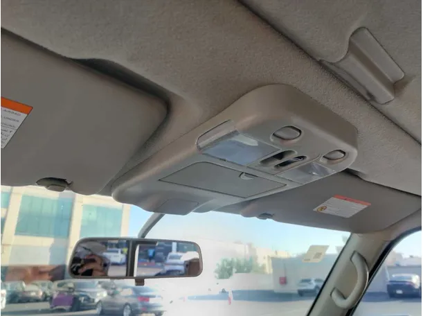 Car image 34