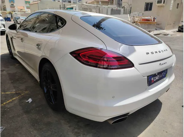 Car image 6