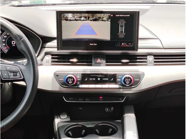 Car image 24