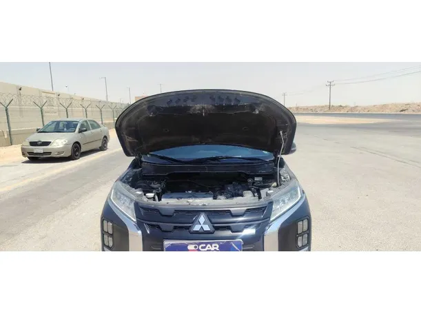 Car image 27