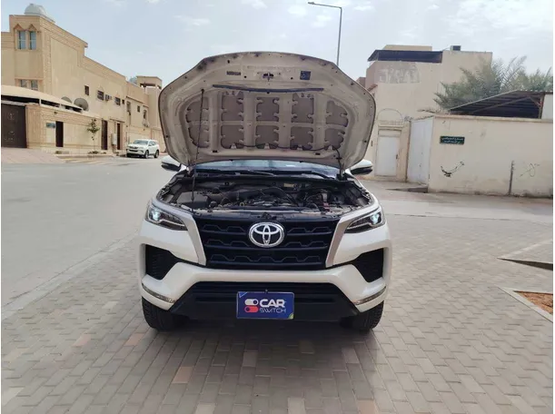 Car image 31