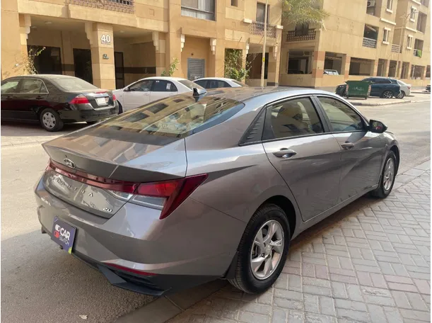 Car image 5