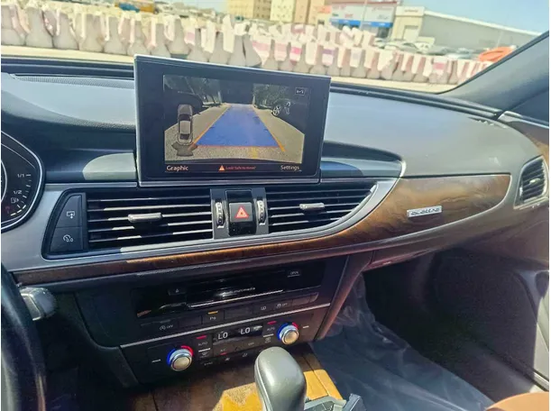 Car image 25