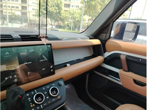 Car image 22