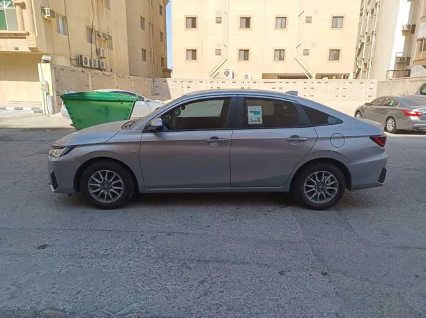 Car image 8