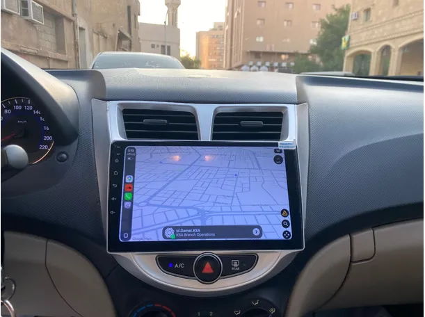 Car image 15