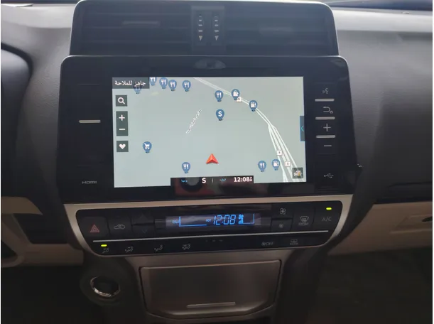 Car image 19