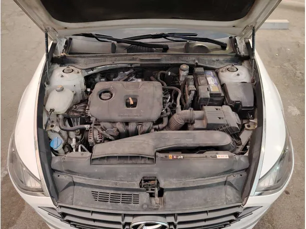 Car image 29