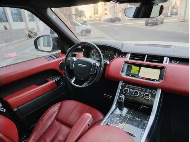 Car image 26