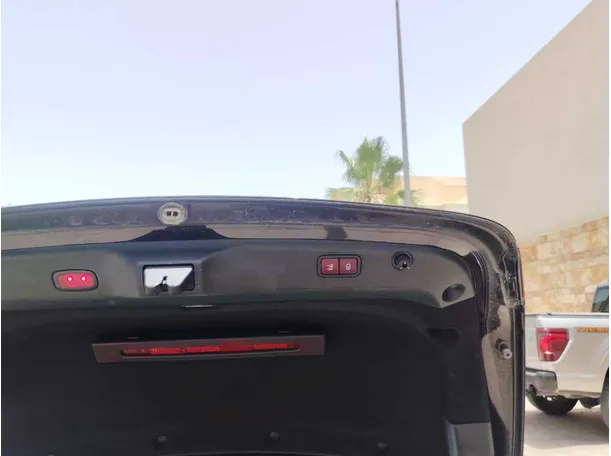 Car image 34