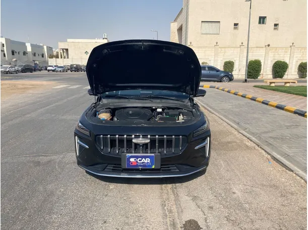 Car image 25