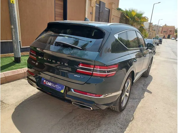 Car image 5