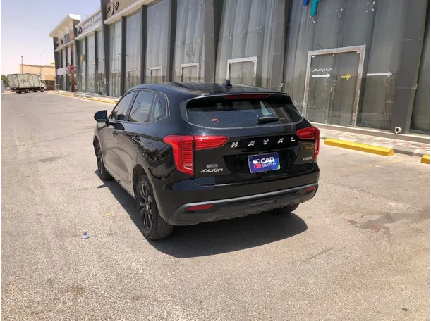 Car image 7