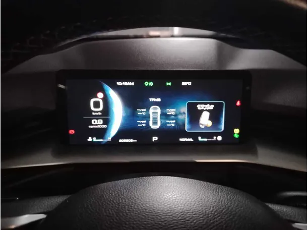 Car image 17