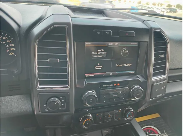 Car image 26