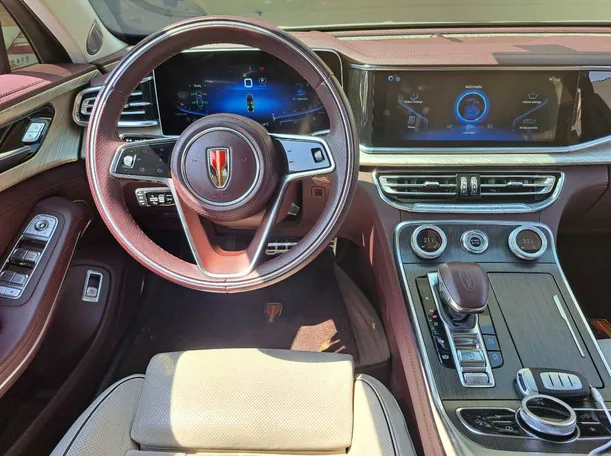 Car image 15