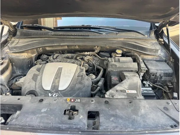 Car image 24