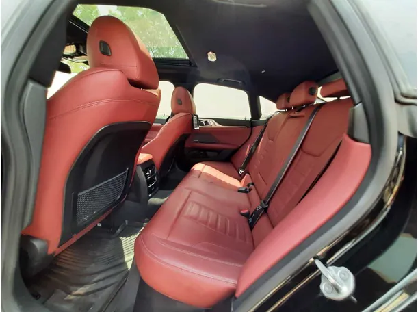 Car image 13
