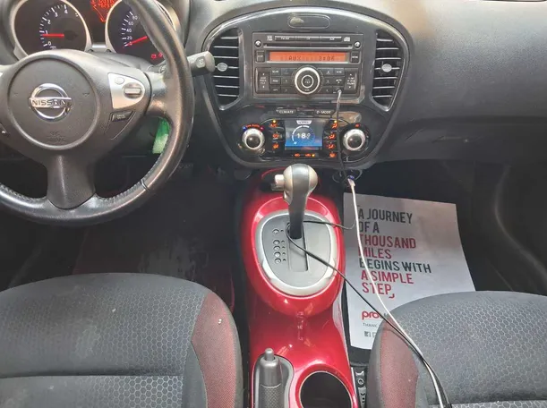 Car image 17