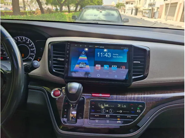 Car image 15