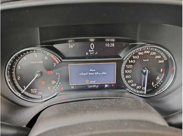 Car image 28