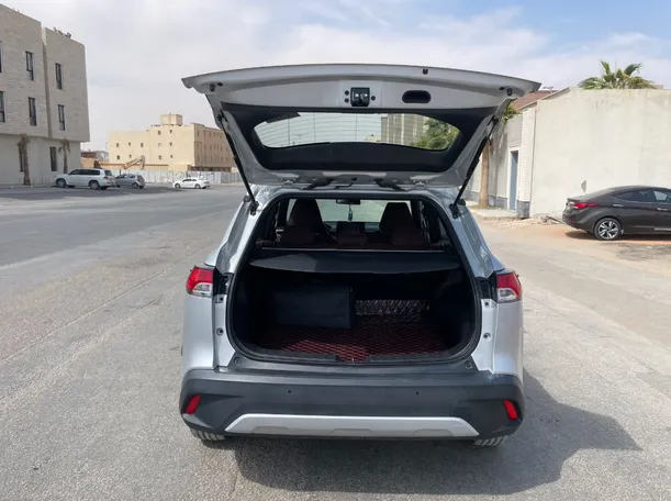 Car image 22