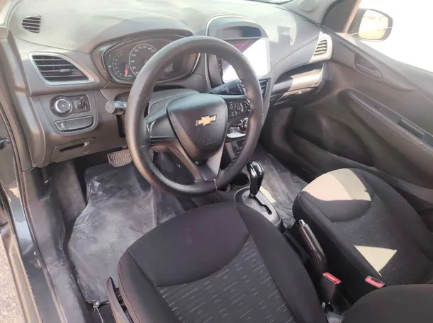 Car image 13