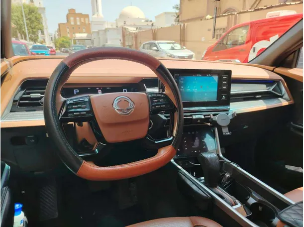 Car image 29