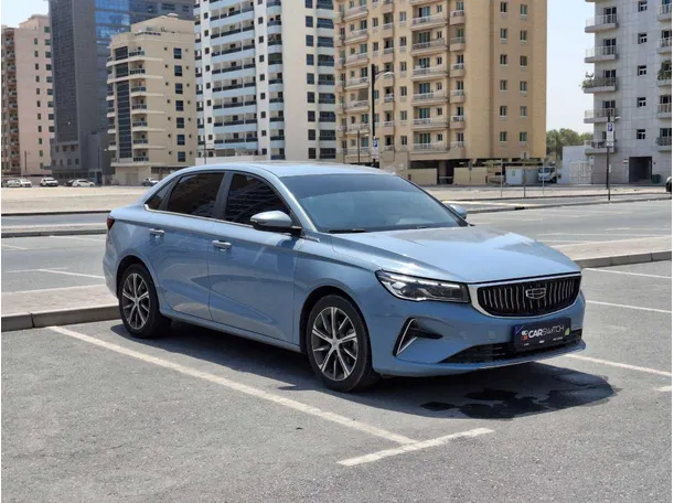 Car image 4