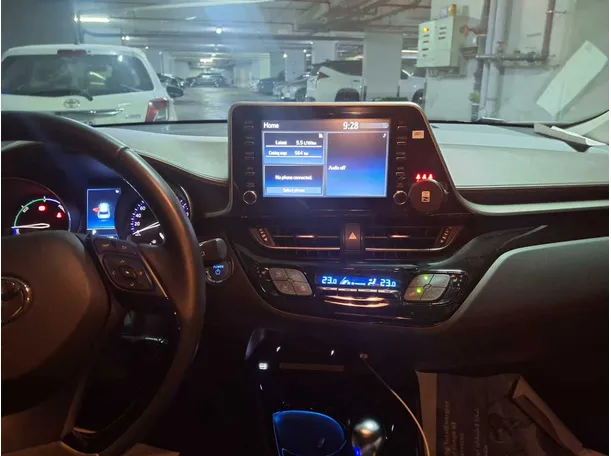 Car image 15