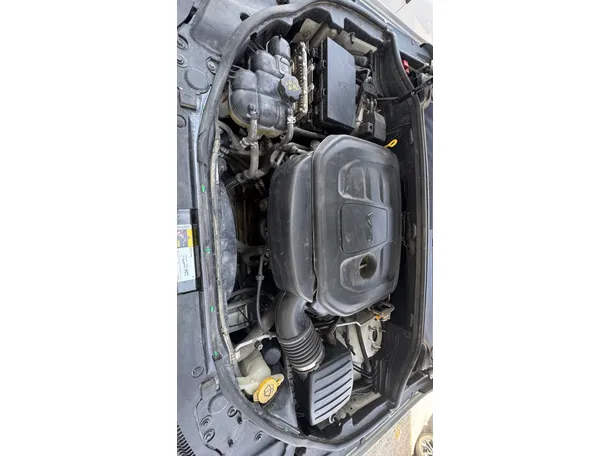 Car image 27
